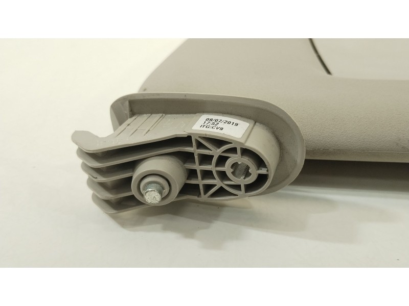 Recambio de parasol derecho para nissan nv300 kombi l1h1 2,7t basic referencia OEM IAM 7701204213  