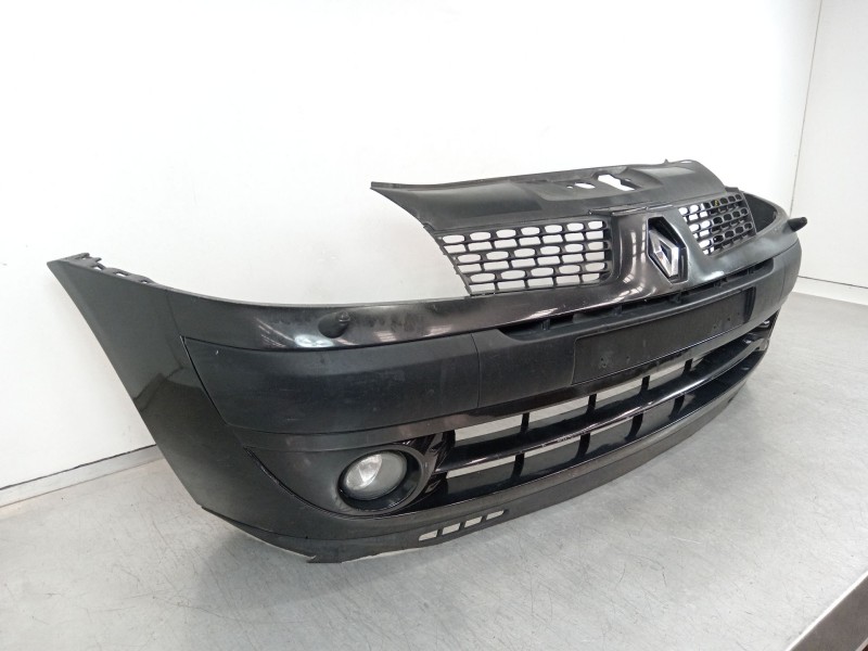 Recambio de paragolpes delantero para renault clio ii (bb_, cb_) 1.4 (b/cb0c, b/cb0s) referencia OEM IAM 8200074471  