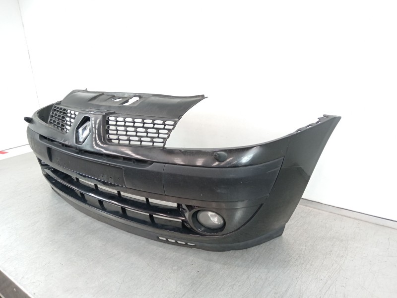 Recambio de paragolpes delantero para renault clio ii (bb_, cb_) 1.4 (b/cb0c, b/cb0s) referencia OEM IAM 8200074471  