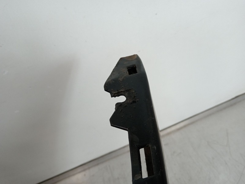 Recambio de paragolpes delantero para renault clio ii (bb_, cb_) 1.4 (b/cb0c, b/cb0s) referencia OEM IAM 8200074471  