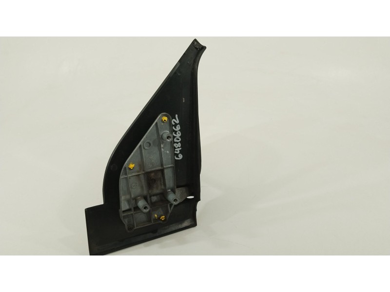 Recambio de retrovisor derecho para nissan vanette cargo autobús (hc 23) 2.3 d referencia OEM IAM 963018C800  