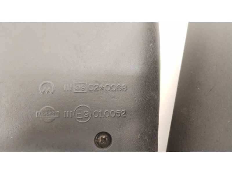 Recambio de retrovisor derecho para nissan vanette cargo autobús (hc 23) 2.3 d referencia OEM IAM 963018C800  