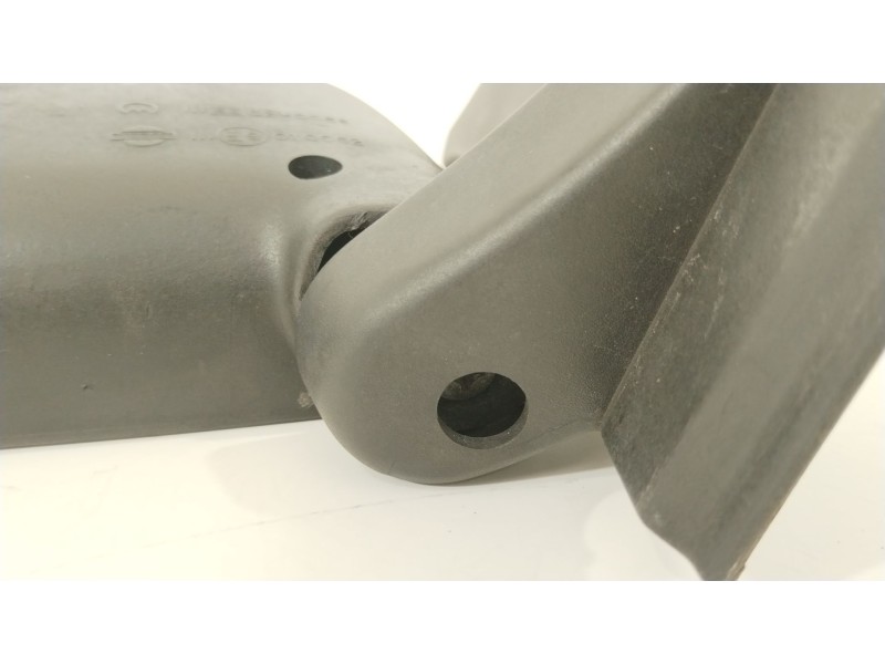 Recambio de retrovisor derecho para nissan vanette cargo autobús (hc 23) 2.3 d referencia OEM IAM 963018C800  