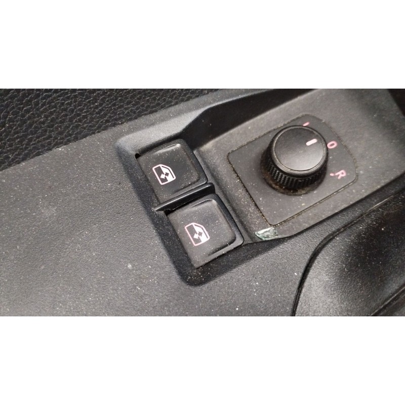 Recambio de mando elevalunas delantero izquierdo para seat ibiza v (kj1, kjg) 1.0 tsi referencia OEM IAM 5G0959858F  