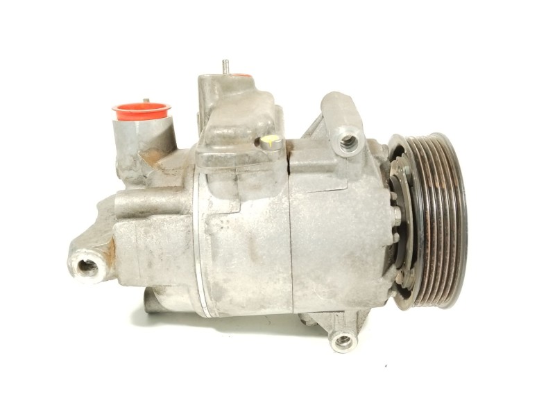 Recambio de compresor aire acondicionado para volkswagen golf vi (5k1) 2.0 tdi referencia OEM IAM 5N0820803A  
