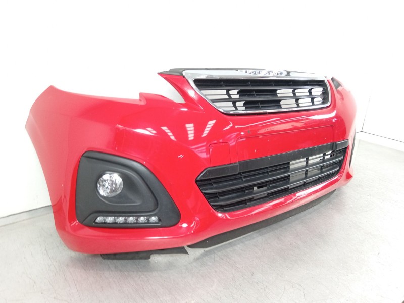 Recambio de paragolpes delantero para peugeot 108 1.0 vti 72 referencia OEM IAM 521190H150  