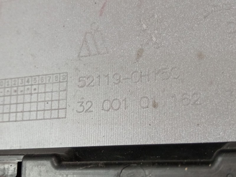 Recambio de paragolpes delantero para peugeot 108 1.0 vti 72 referencia OEM IAM 521190H150  