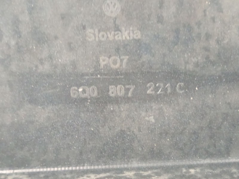Recambio de paragolpes delantero para volkswagen polo iv (9n_, 9a_) 1.4 16v referencia OEM IAM 6Q0807221  