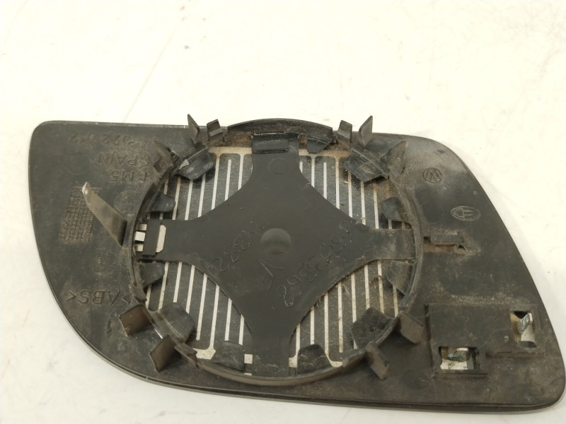 Recambio de cristal retrovisor izquierdo para volkswagen polo iv (9n_, 9a_) 1.4 16v referencia OEM IAM 6Q0857521A  