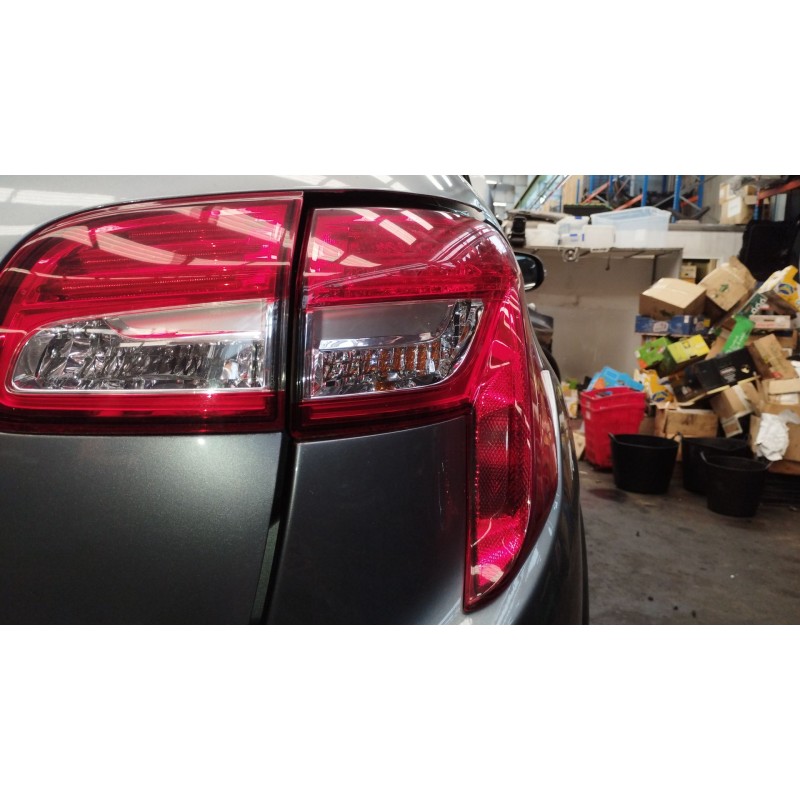 Recambio de piloto trasero derecho para citroën c4 aircross 1.6 hdi 115 referencia OEM IAM 1607955880  22037165
