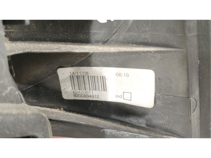 Recambio de piloto trasero izquierdo para dacia logan express ambiance referencia OEM IAM 8200864612  62420911