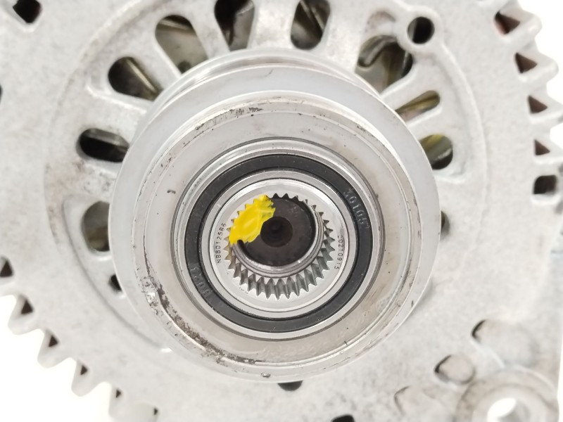 Recambio de alternador para opel astra h (a04) 1.7 cdti (l48) referencia OEM IAM 93189497  