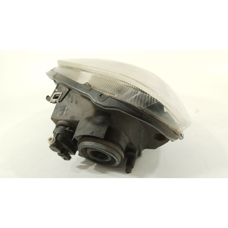 Recambio de faro derecho para nissan primastar furgoneta (x83) 2.0 dci 115 referencia OEM IAM 8200701356 89313980 93859830