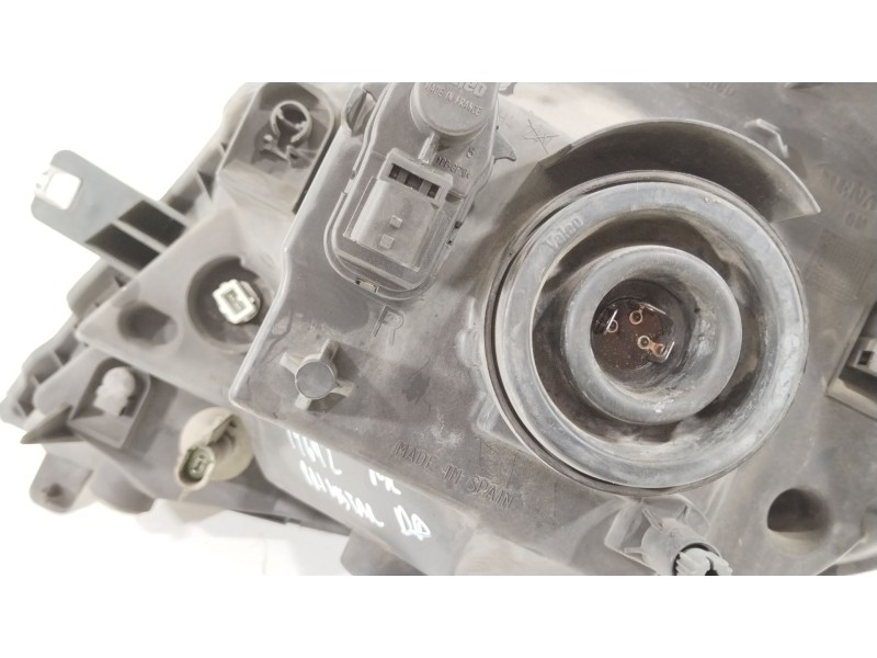 Recambio de faro derecho para nissan primastar furgoneta (x83) 2.0 dci 115 referencia OEM IAM 8200701356 89313980 93859830