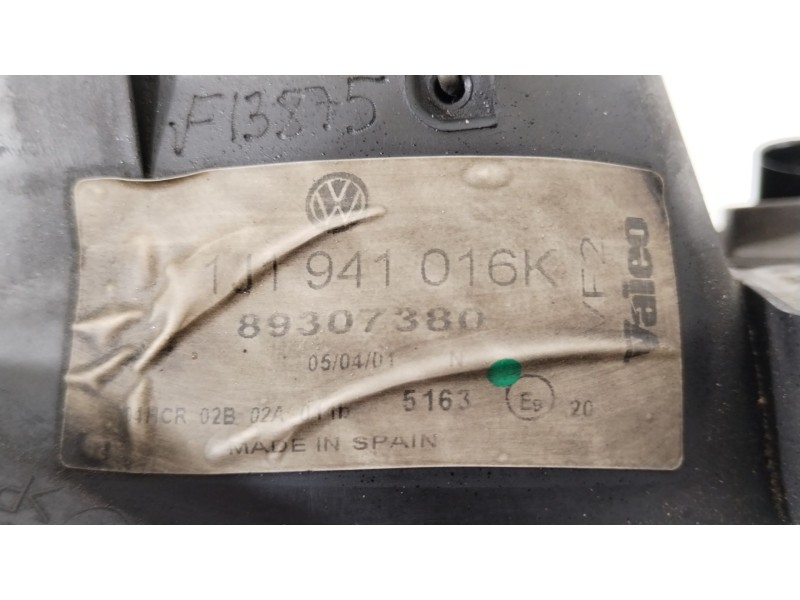 Recambio de faro derecho para volkswagen golf iv (1j1) 1.6 referencia OEM IAM 1J1941016K  89307380 Recambio de faro derecho para volkswagen golf iv (1j1) 1.6 referencia OEM IAM 1J1941016K  89307380