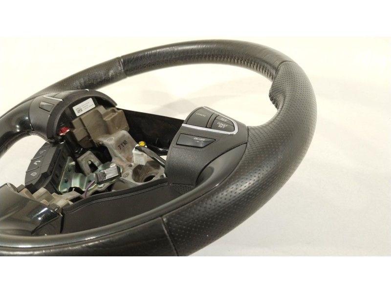 Recambio de volante para citroën c4 aircross 1.6 hdi 115 referencia OEM IAM 1607821380  