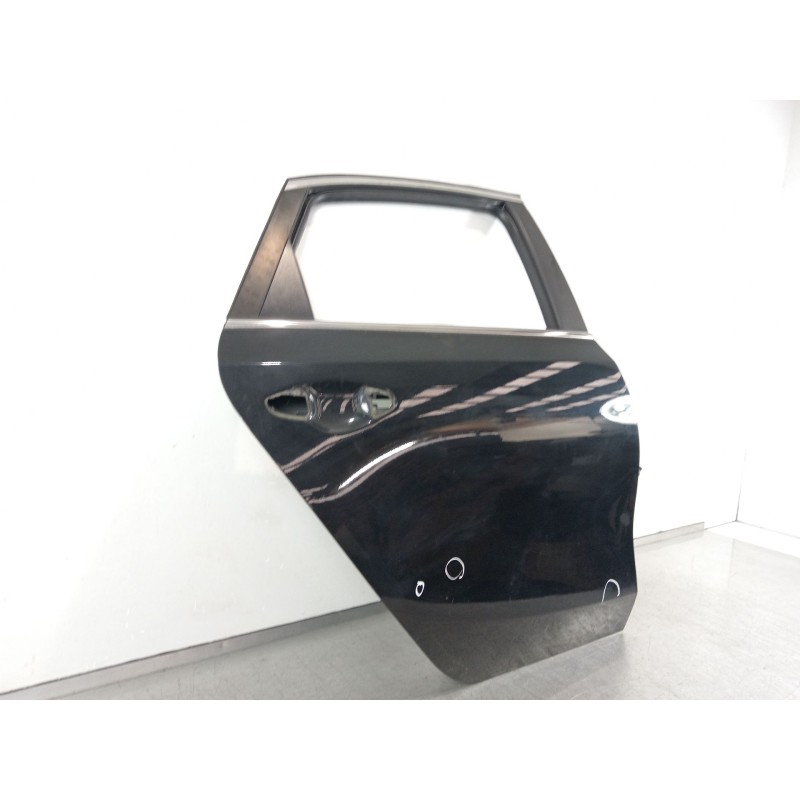 Recambio de puerta trasera derecha para kia ceed (cd) 1.6 crdi 115 eco-dynamics+ referencia OEM IAM   