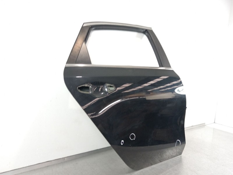 Recambio de puerta trasera derecha para kia ceed (cd) 1.6 crdi 115 eco-dynamics+ referencia OEM IAM   