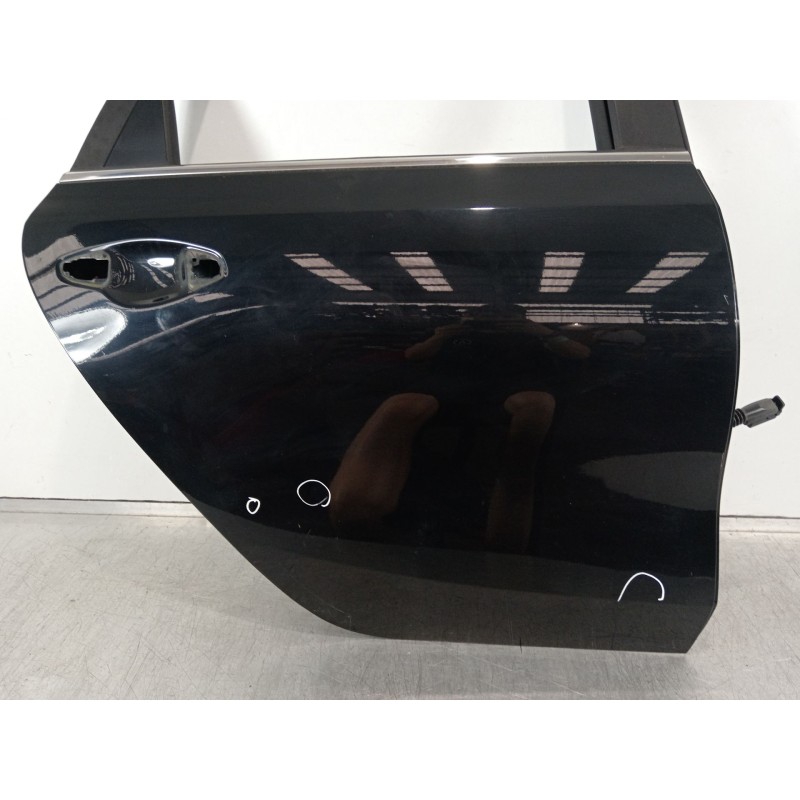 Recambio de puerta trasera derecha para kia ceed (cd) 1.6 crdi 115 eco-dynamics+ referencia OEM IAM   