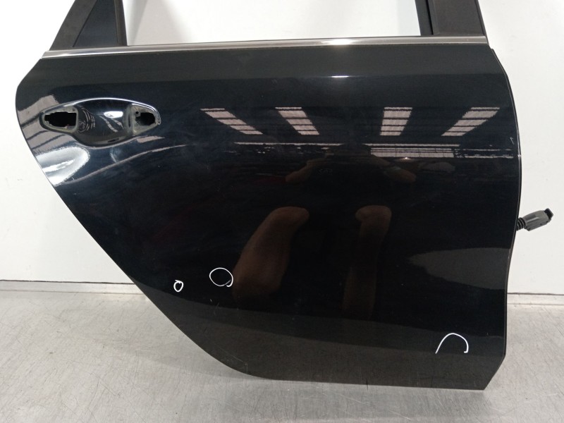 Recambio de puerta trasera derecha para kia ceed (cd) 1.6 crdi 115 eco-dynamics+ referencia OEM IAM   