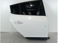 Recambio de puerta trasera derecha para renault megane iii berlina 5 p dynamique referencia OEM IAM   