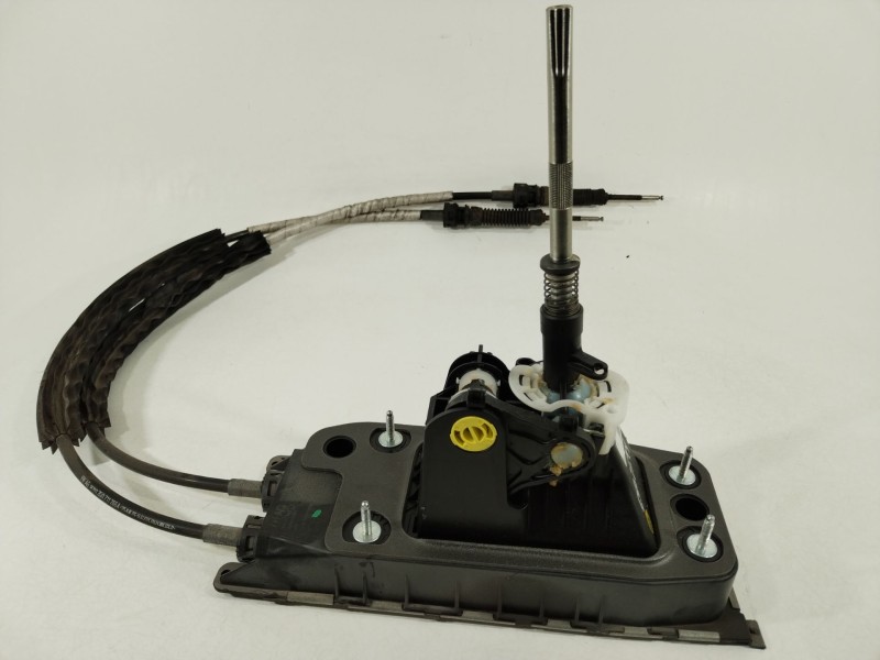 Recambio de palanca cambio para seat ibiza v (kj1, kjg) 1.0 tsi referencia OEM IAM 2Q0711049A  