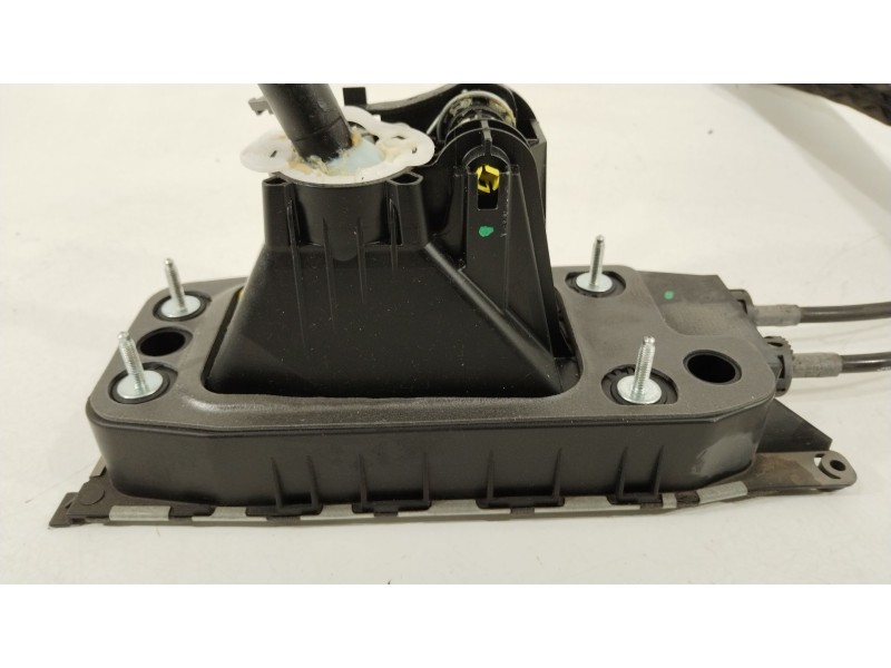 Recambio de palanca cambio para seat ibiza v (kj1, kjg) 1.0 tsi referencia OEM IAM 2Q0711049A  