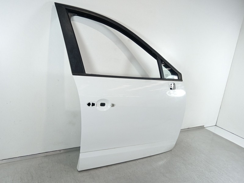 Recambio de puerta delantera derecha para renault scenic iii expression referencia OEM IAM   