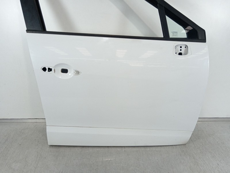 Recambio de puerta delantera derecha para renault scenic iii expression referencia OEM IAM   