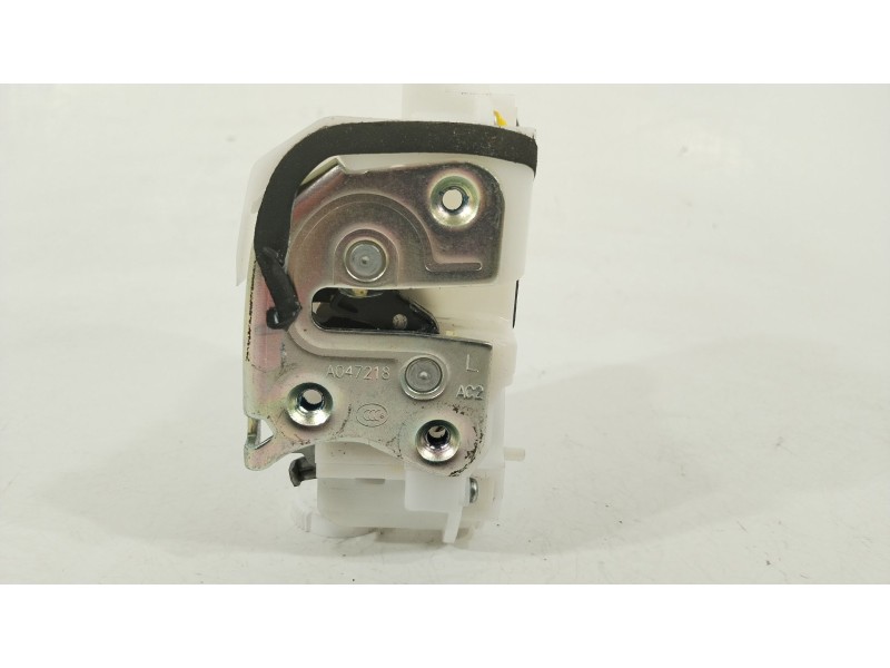 Recambio de cerradura puerta trasera izquierda para citroën c4 aircross 1.6 hdi 115 referencia OEM IAM 1607863980  