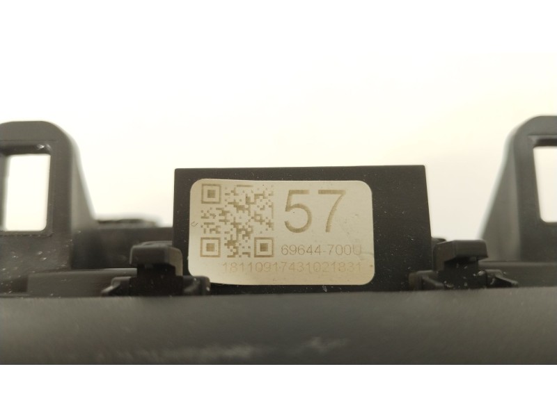 Recambio de cuadro instrumentos para toyota aygo x-cite referencia OEM IAM 69644700U  838000H570