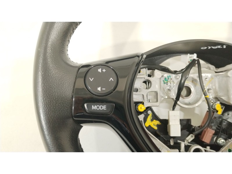 Recambio de volante para toyota aygo x-cite referencia OEM IAM 451000H60  451000H060B1