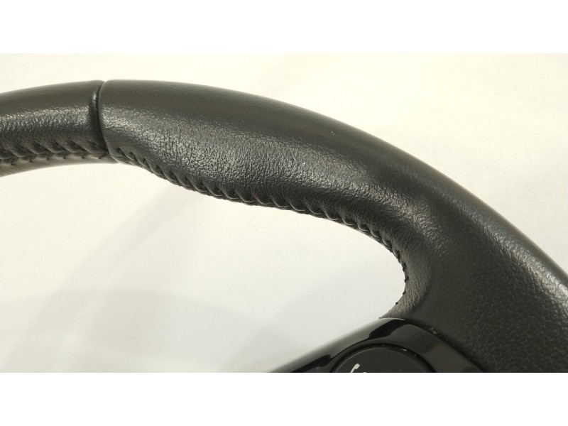 Recambio de volante para toyota aygo x-cite referencia OEM IAM 451000H60  451000H060B1