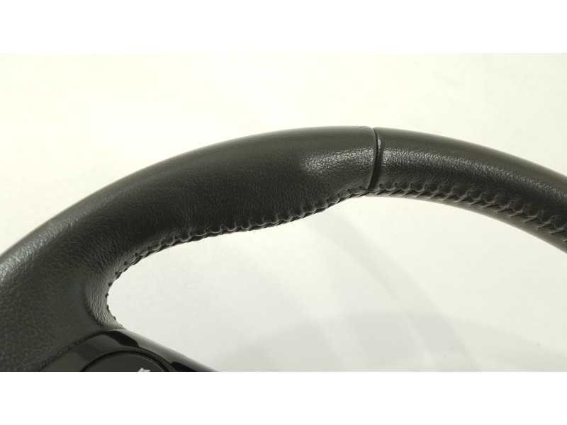 Recambio de volante para toyota aygo x-cite referencia OEM IAM 451000H60  451000H060B1