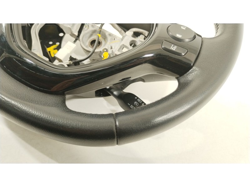 Recambio de volante para toyota aygo x-cite referencia OEM IAM 451000H60  451000H060B1