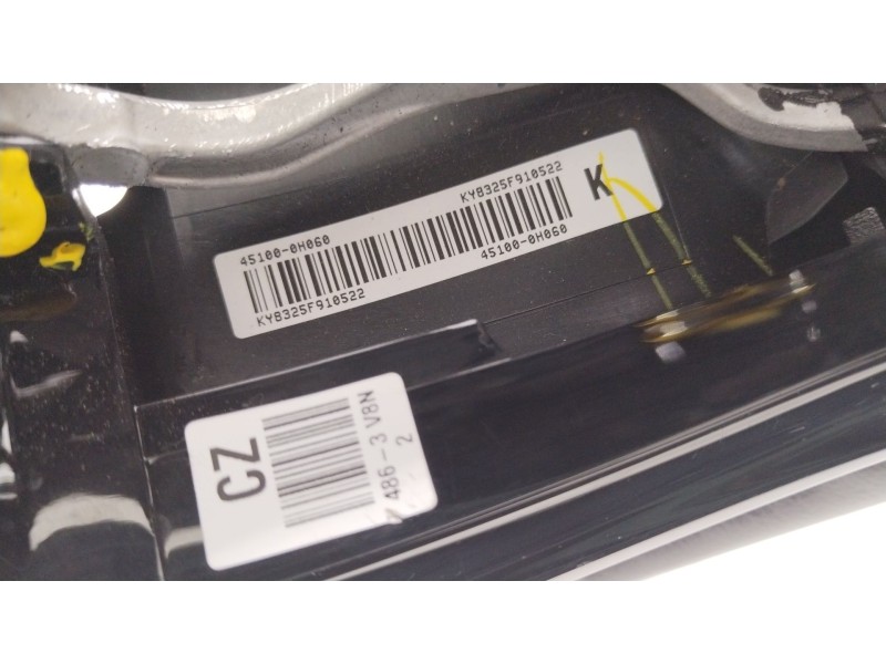 Recambio de volante para toyota aygo x-cite referencia OEM IAM 451000H60  451000H060B1