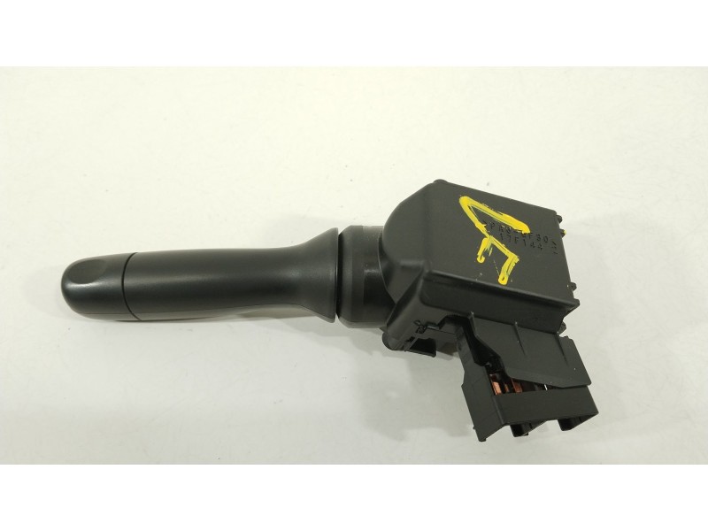 Recambio de mando limpia para toyota aygo x-cite referencia OEM IAM 846520H020  