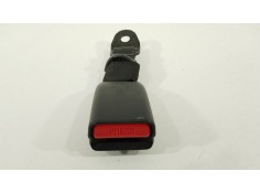 Recambio de enganche cinturon trasero izquierdo para toyota aygo x-cite referencia OEM IAM 733800H031C0  309104610AA