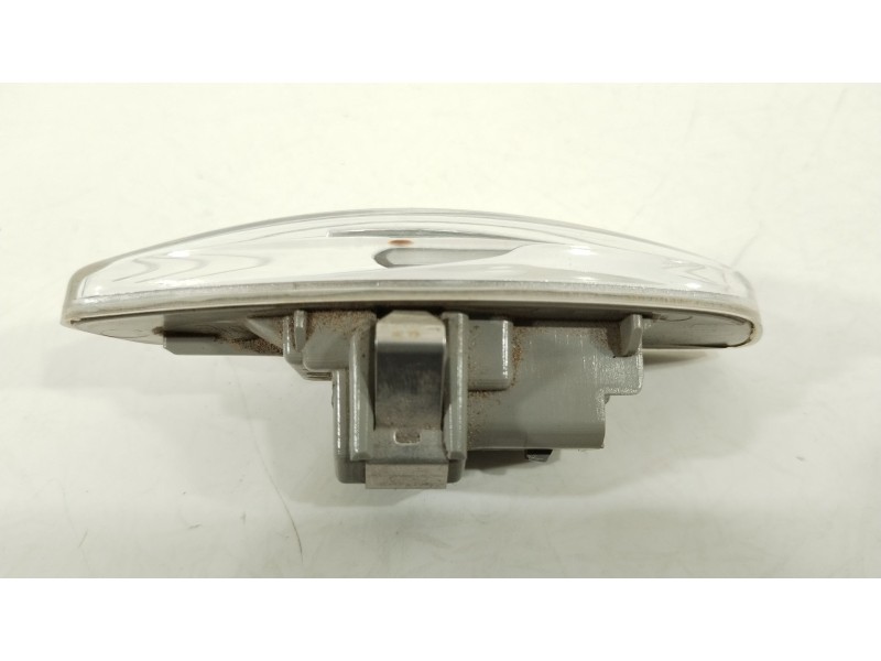 Recambio de piloto lateral izquierdo para peugeot 207 urban referencia OEM IAM   