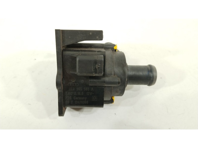 Recambio de bomba agua para audi a4 b8 avant (8k5) 2.0 tdi referencia OEM IAM 8K0965561A  
