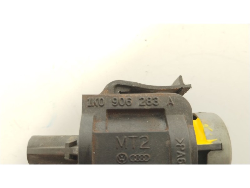Recambio de valvula aire adicional para audi a4 b8 avant (8k5) 2.0 tdi referencia OEM IAM 1K0906283A  