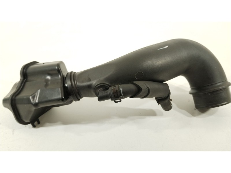 Recambio de tubo para renault master kofferaufbau l3h1 3,5t referencia OEM IAM 8200858600D  