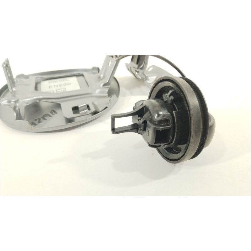 Recambio de tapa exterior combustible para citroën c4 aircross 1.6 hdi 115 referencia OEM IAM 1607729380  