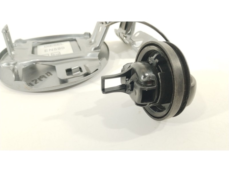 Recambio de tapa exterior combustible para citroën c4 aircross 1.6 hdi 115 referencia OEM IAM 1607729380  