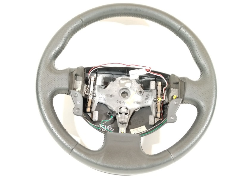 Recambio de volante para renault megane ii coupe/cabrio dynamique referencia OEM IAM 8200276081  