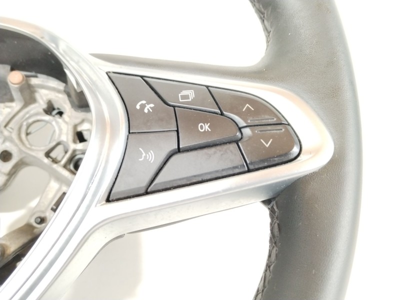 Recambio de volante para renault clio v intens referencia OEM IAM 484002607R  