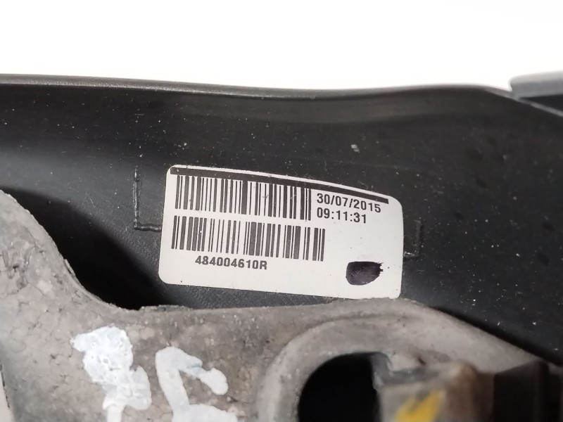 Recambio de volante para renault clio iv limited referencia OEM IAM 484004610R  