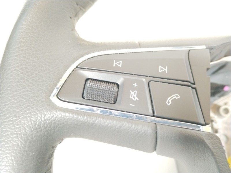 Recambio de volante para seat leon (5f1) style referencia OEM IAM 5F0419091L  