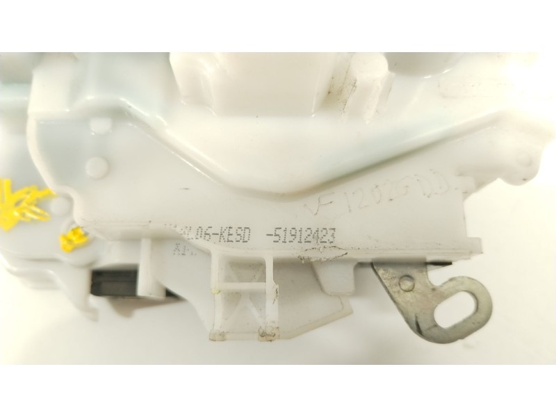 Recambio de cerradura puerta delantera derecha para ford ka (ccu) grand prix iii referencia OEM IAM 51912423  