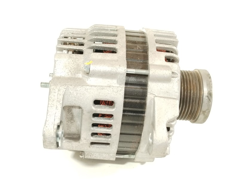 Recambio de alternador para renault mascott 3.0 diesel referencia OEM IAM 23100DB000  